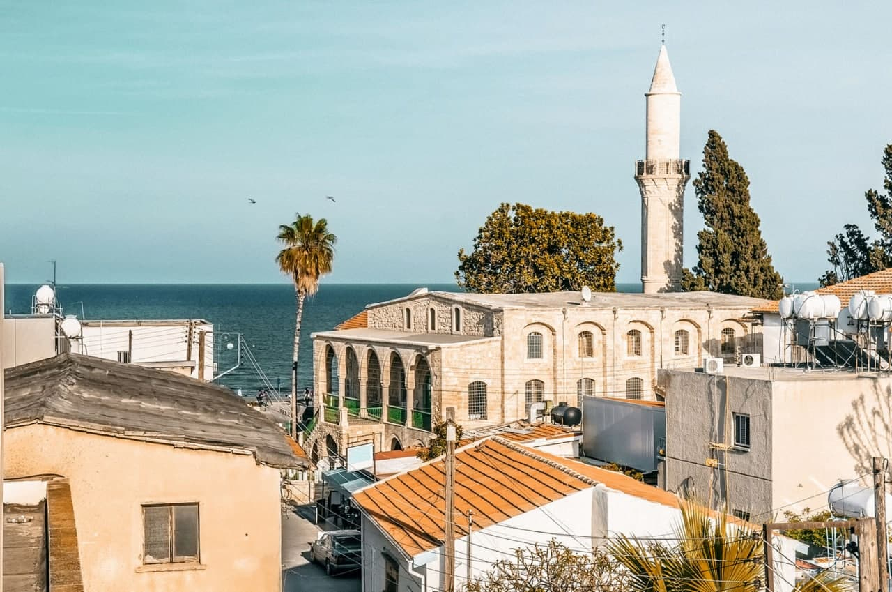 Гид по Ларнаке: все, что нужно знать об отдыхе на популярном курорте Кипра